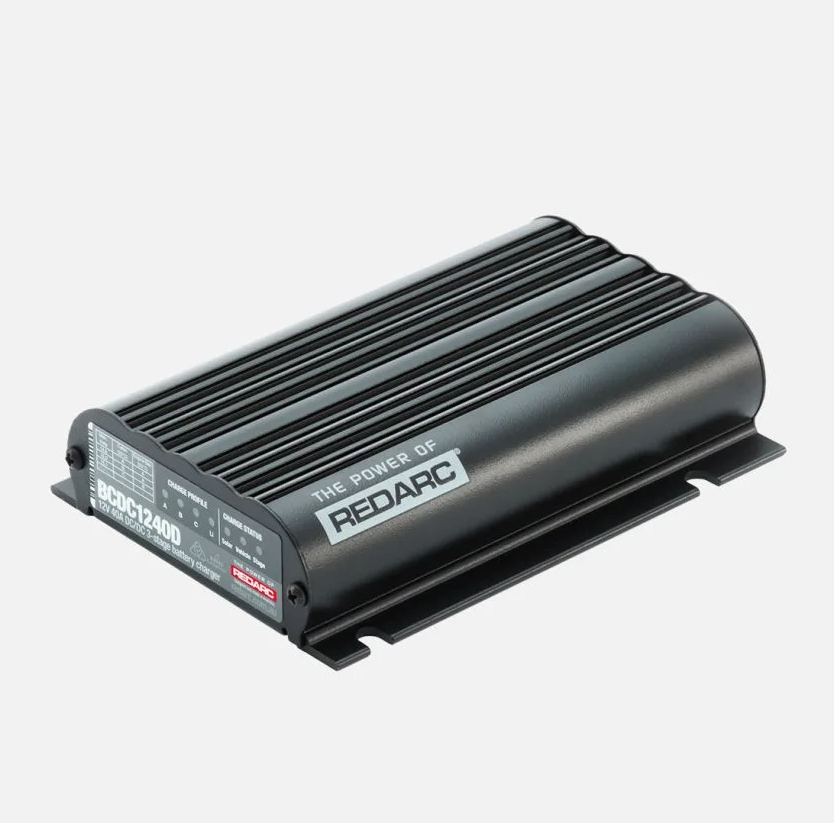 DUAL INPUT 40A IN-VEHICLE DC BATTERY CHARGER