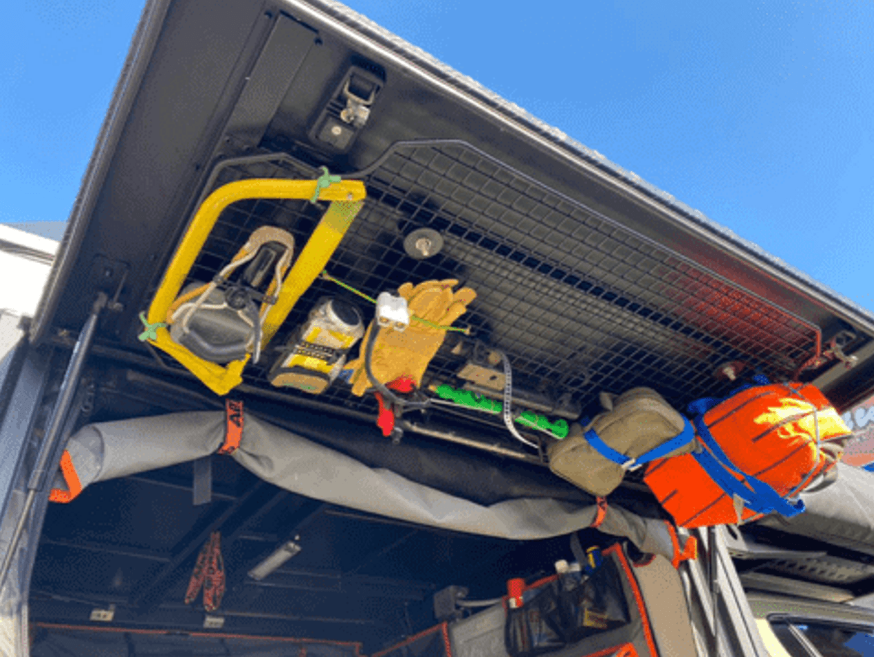 GRILLE DE PORTE LATÉRALE ALU-CAB CANOPY CAMPER