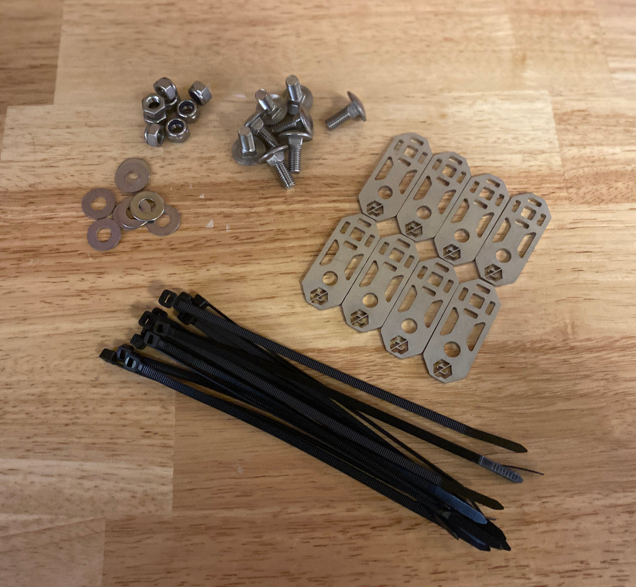 KIT DE SUPPORT D'ORGANISATION DU CÂBLAGE SOLAIRE