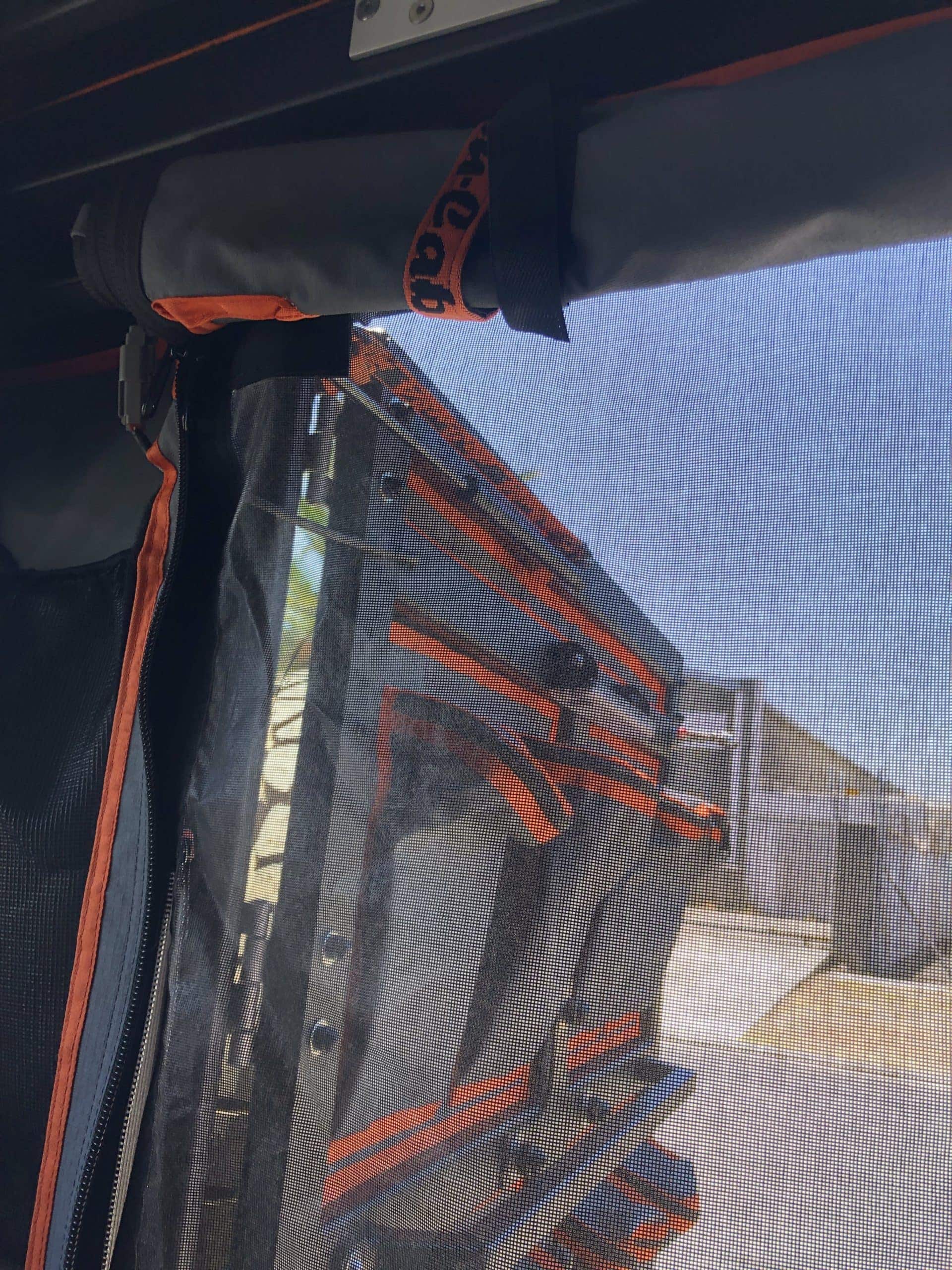 ÉCRAN DE PORTE ARRIÈRE ALU CABINE